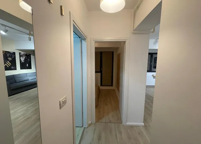 Riverside Luxury Near President Palace Bukarest